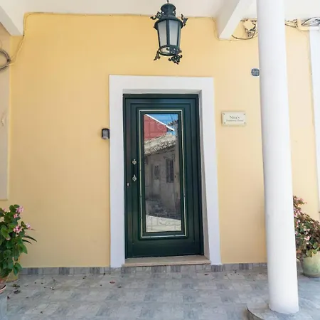 Nina's Traditional House By Estia Case de vacanță